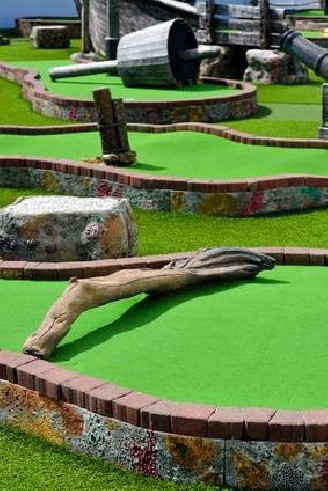 Gazon synthétique pour mini-golf