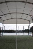 La structure de notre couverture de terrain de padel